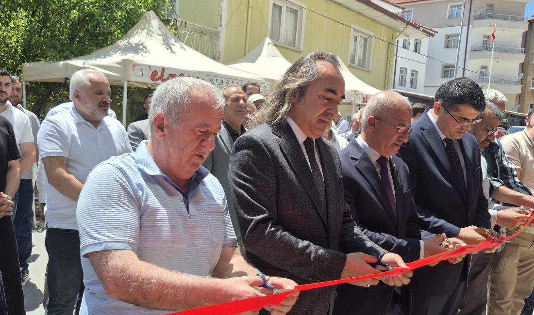 Gelecek Partisi Yozgat İl Başkanı Ömer Aydoğmuş, Akdağmadeni ilçesinde hizmete